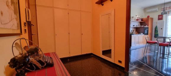 Apartamento de 2 dormitorios en Genoa, Italy No. 312692 18