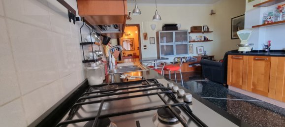 Apartamento de 2 dormitorios en Genoa, Italy No. 312692 12