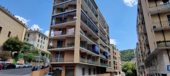 Apartamento de 2 dormitorios en Genoa, Italy No. 312692 3