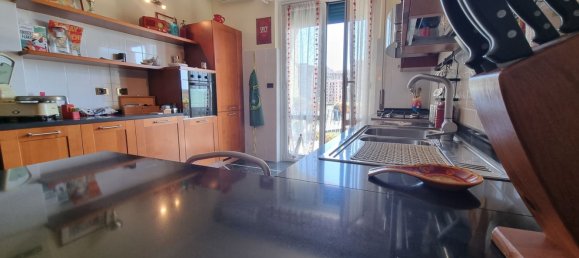 Apartamento de 2 dormitorios en Genoa, Italy No. 312692 9