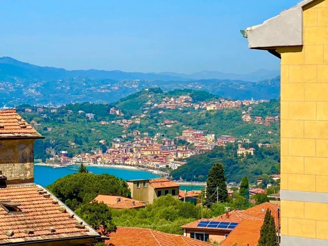 3 rooms Apartment in Lerici, Italy No. 144175
