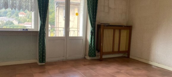 4 bedrooms Apartment in Algrange, France No. 230215 2
