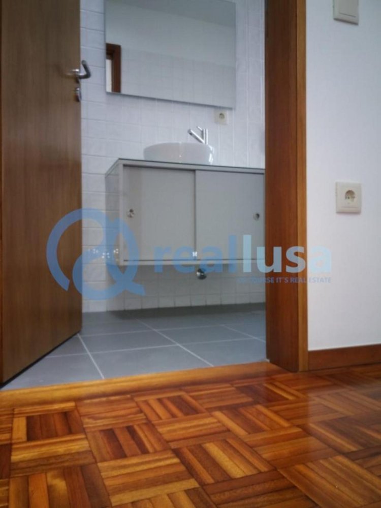 2 bedrooms House in Porto, Portugal No. 3866