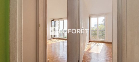 Apartamento de 2 dormitorios en Chatillon, France No. 163406 3