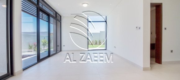 4 bedrooms Villa in Yas Island, UAE No. 109078 3