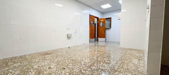 Imóvel comercial em Petrer, Spain 253 m² N.º 98643 14