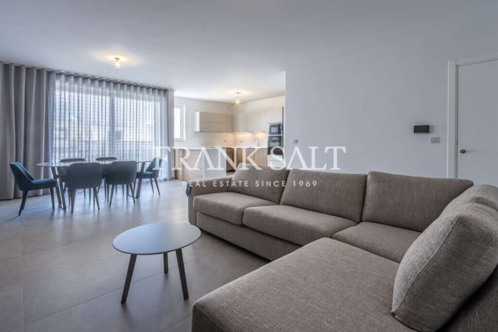Apartamento de 3 dormitorios en Attard, Malta No. 5249
