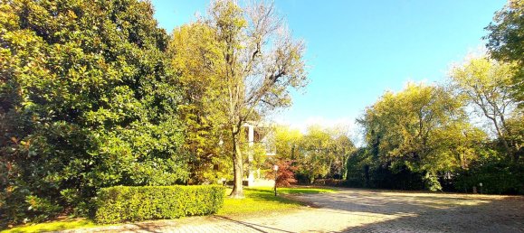 5 rooms Apartment in Treviso, Italy No. 214251 31