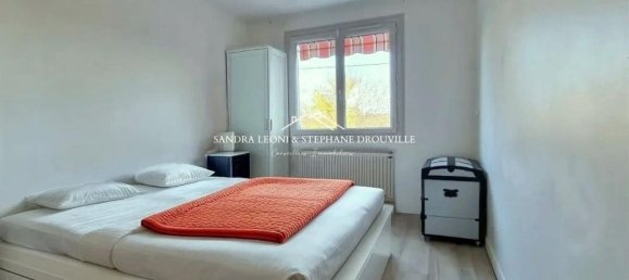 4 bedrooms House in Maintenon, France No. 46347 14