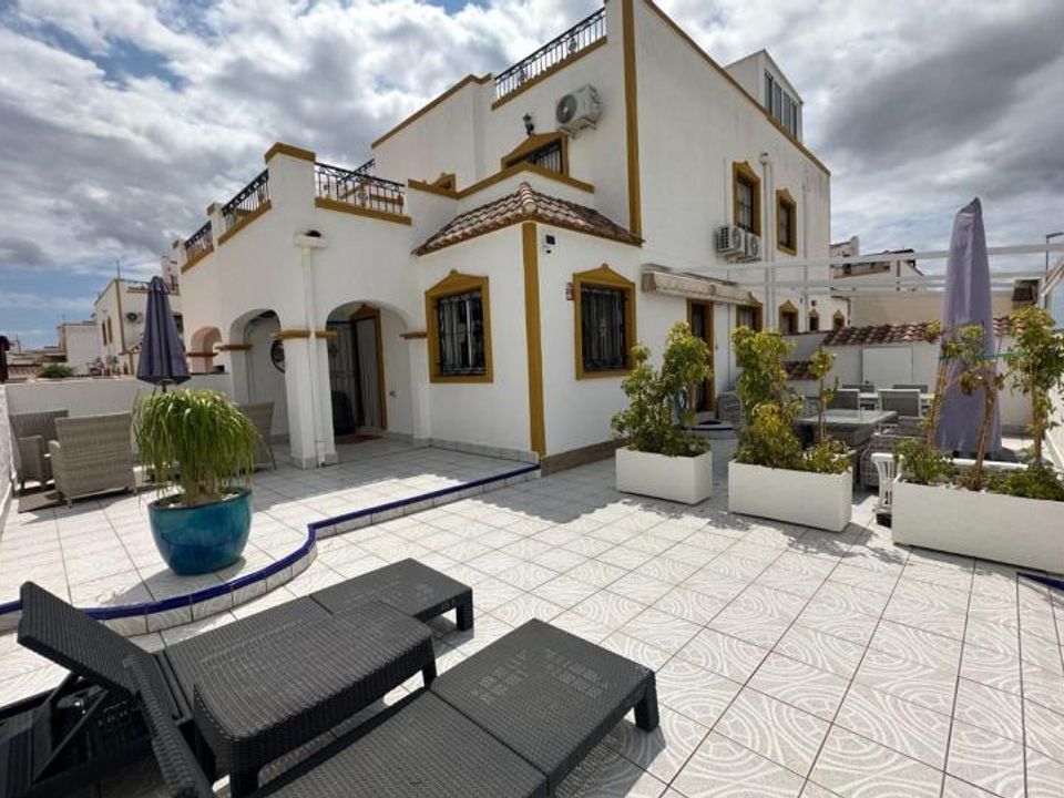 3 Schlafzimmer Haus in San Miguel de Salinas, Spain, Nr. 190535