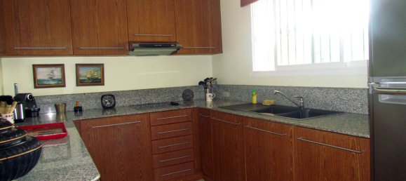 2 bedrooms Condo in Pattaya, Thailand No. 1533 3