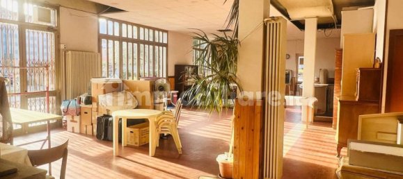 11 غرف نوم فيلا في Maccagno con Pino e Veddasca, Italy رقم 178386 36