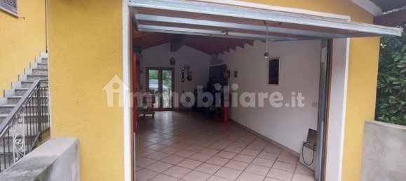 11 غرف نوم فيلا في Maccagno con Pino e Veddasca, Italy رقم 178386 45