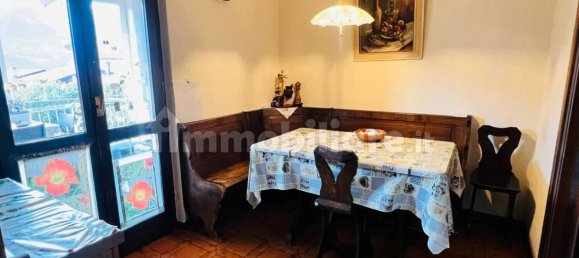 11 غرف نوم فيلا في Maccagno con Pino e Veddasca, Italy رقم 178386 28