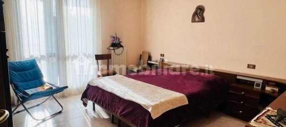 11 غرف نوم فيلا في Maccagno con Pino e Veddasca, Italy رقم 178386 30