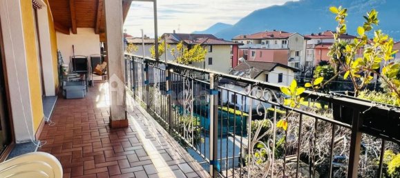 11 غرف نوم فيلا في Maccagno con Pino e Veddasca, Italy رقم 178386 17