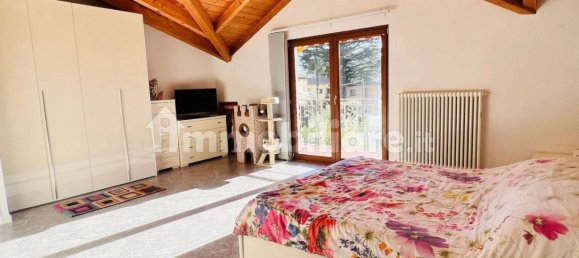 11 غرف نوم فيلا في Maccagno con Pino e Veddasca, Italy رقم 178386 19