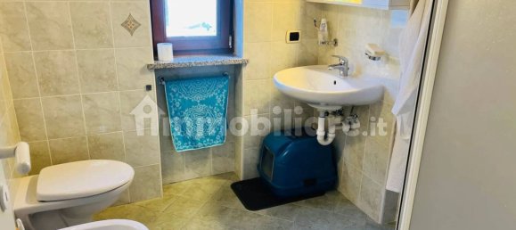 11 غرف نوم فيلا في Maccagno con Pino e Veddasca, Italy رقم 178386 24