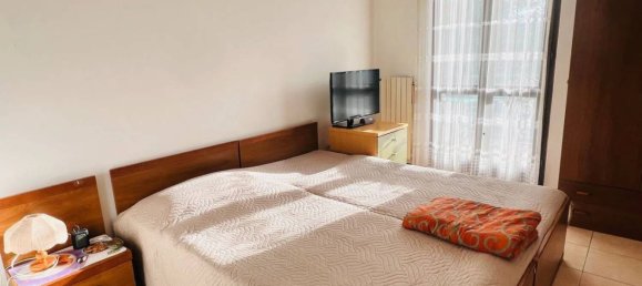 11 غرف نوم فيلا في Maccagno con Pino e Veddasca, Italy رقم 178386 34