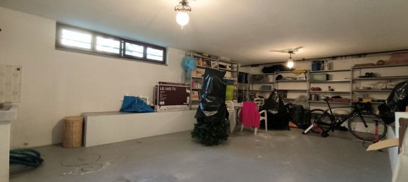 11 rooms Villa in Carrara, Italy No. 48373 12