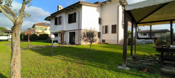 11 rooms Villa in Carrara, Italy No. 48373 24