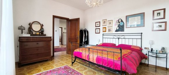 11 rooms Villa in Carrara, Italy No. 48373 21
