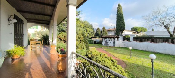 11 rooms Villa in Carrara, Italy No. 48373 26