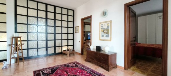 11 rooms Villa in Carrara, Italy No. 48373 16