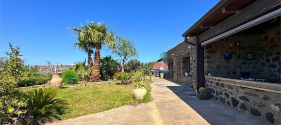 Casa de 4 dormitorios en Pantelleria, Italy No. 340598 4