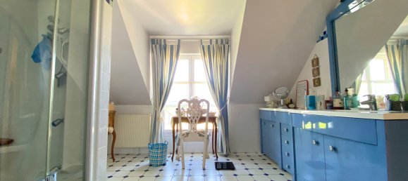 5 bedrooms House in Le Coudray, France No. 245162 5