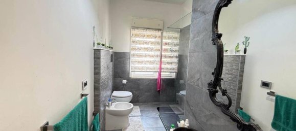 4-Zimmer Wohnung in Syracuse, Italy, Nr. 242018 19