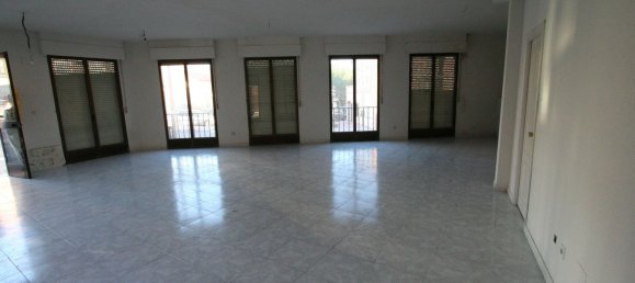 Коммерческая недвижимость 267м² в Вальдеолмос-Алалпардо, Испания № 177942 12