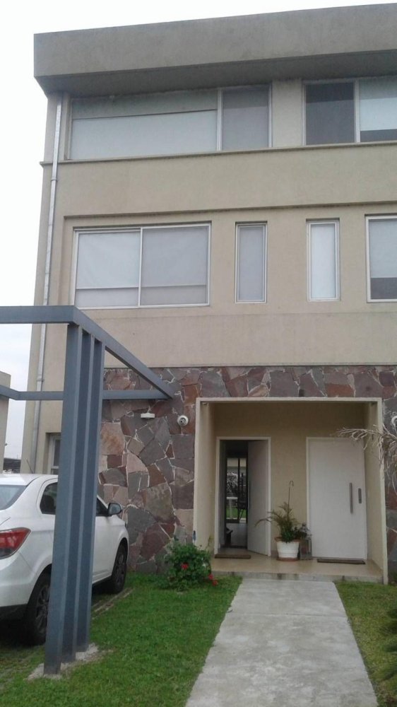 4 غرف نوم شقة في Tigre, Argentina رقم 20521