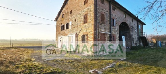 Дом с 12 спальнями в Казальгранде, Италия № 146227 5