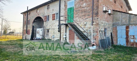 Дом с 12 спальнями в Казальгранде, Италия № 146227 4