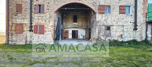 Дом с 12 спальнями в Казальгранде, Италия № 146227 2