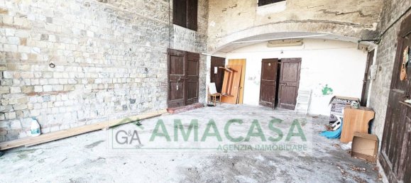 Дом с 12 спальнями в Казальгранде, Италия № 146227 3