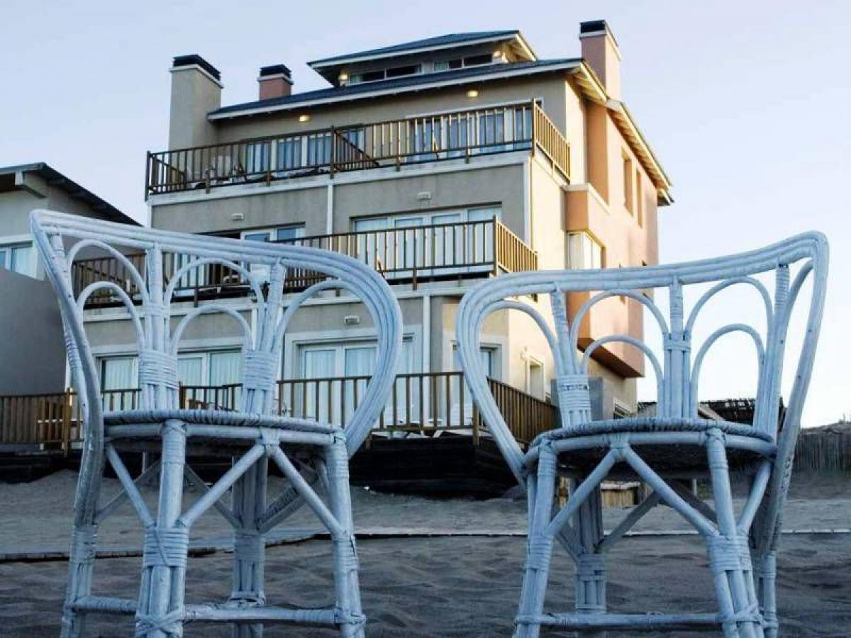 2 bedrooms Apartment in Mar del Plata, Argentina No. 82067