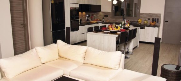 Villa T5 em Kalyvia Thorikou, Greece N.º 4511 26