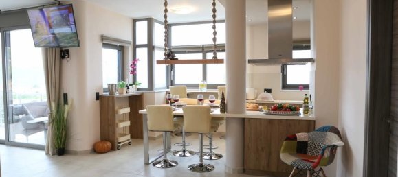 Villa T5 em Kalyvia Thorikou, Greece N.º 4511 15