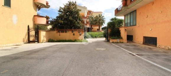 Apartamento de 3 dormitorios en Ortona, Italy No. 39757 54