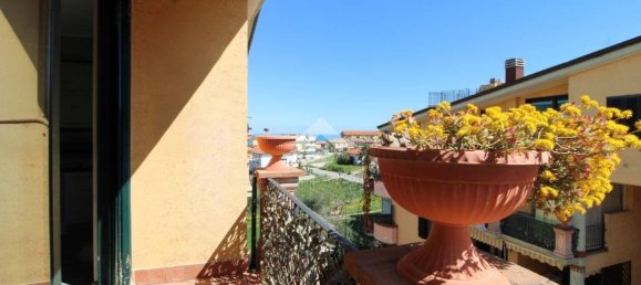 Apartamento de 3 dormitorios en Ortona, Italy No. 39757 24