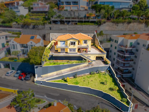 Вилла с 7 спальнями в Фуншал, Португалия № 339705