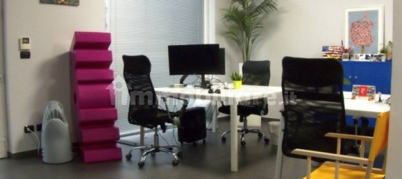 3 rooms Office in Turin, Italy No. 75253 8