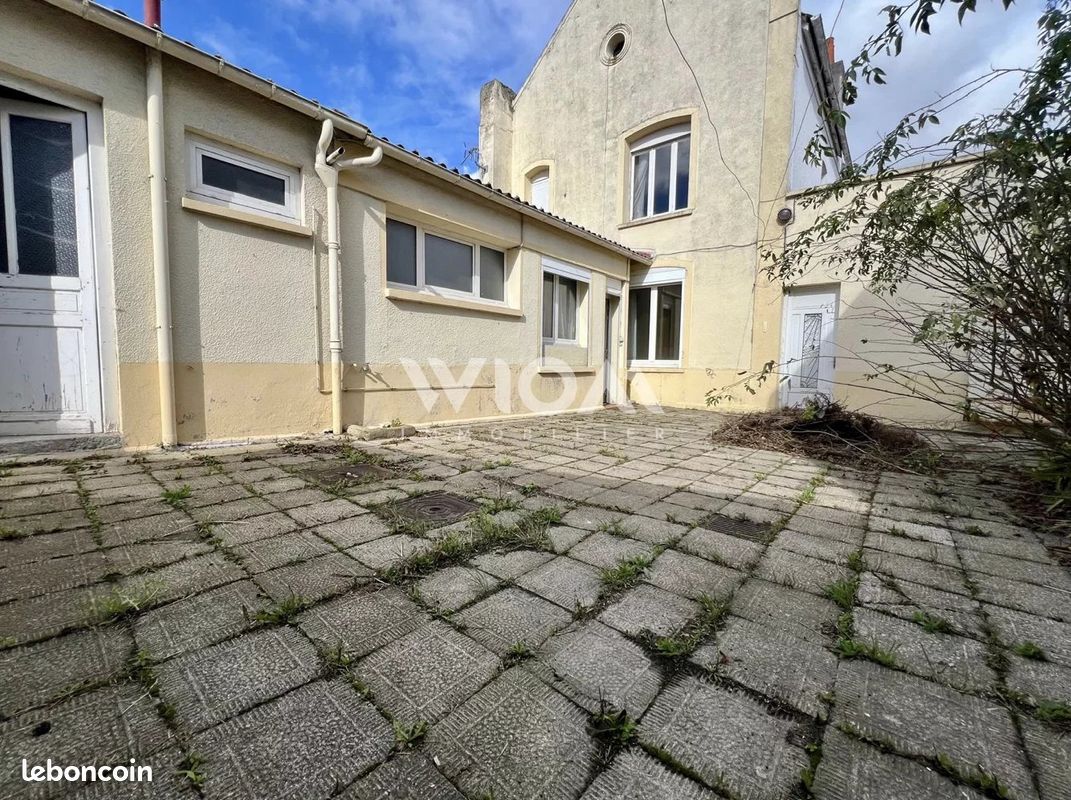 Casa de 3 dormitorios en Benifontaine, France No. 230681