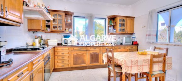 8 bedrooms Villa in Quarteira, Portugal No. 126128 10