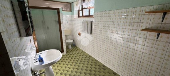 3 Schlafzimmer Villa in San Vito di Leguzzano, Italy, Nr. 293754 4