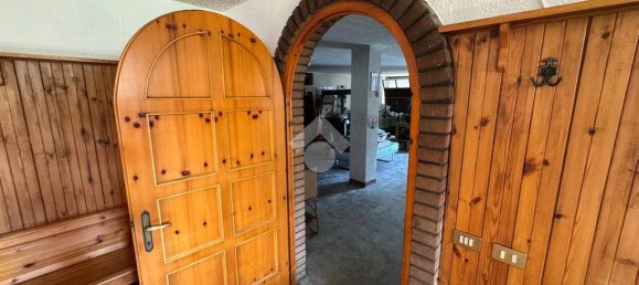 3 Schlafzimmer Villa in San Vito di Leguzzano, Italy, Nr. 293754 7