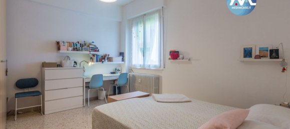 3 Schlafzimmer Wohnung in Pesaro, Italy, Nr. 358420 13