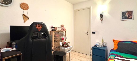 5 rooms Apartment in Ponsacco, Italy No. 20611 13